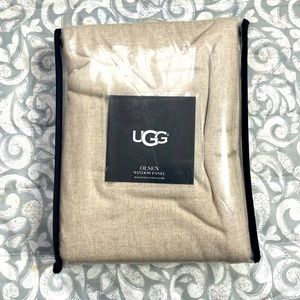 UGG CURTAIN